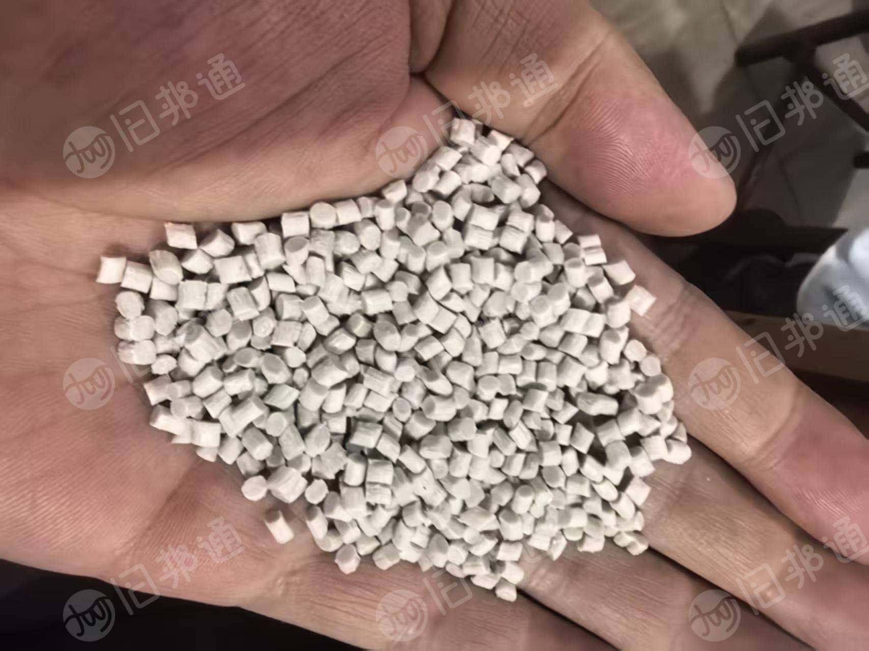 长期出售PE快递袋颗粒,PE管道颗粒,二级大白pe颗粒