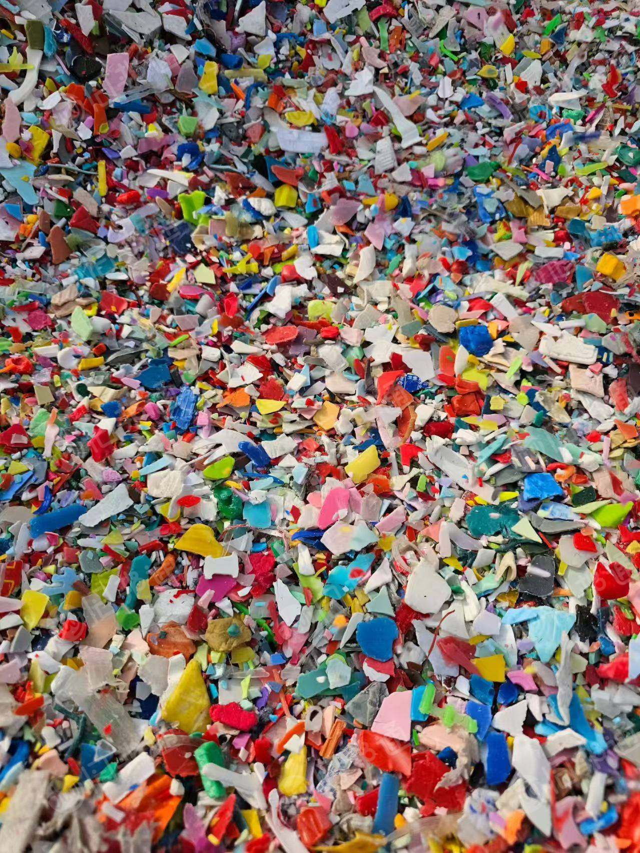 求购全漂花丙破碎料,涂料桶破碎料,花桶粉碎料,不带黑块的,江浙沪赣优先