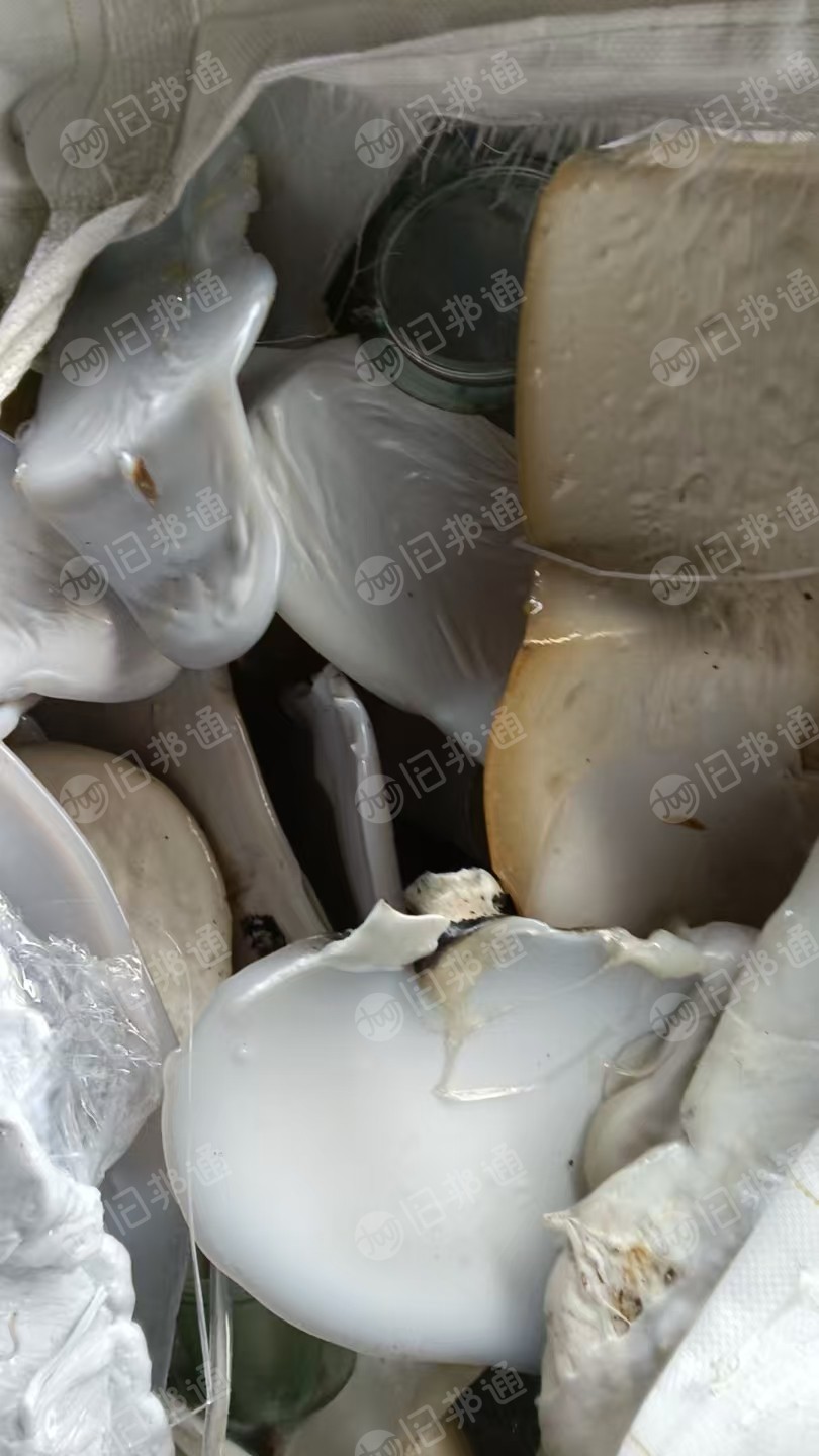 长期大量求购涤纶桨块，涤纶泡料，涤纶废料，做油漆用，月需几百吨，贵州贵阳云南昆明都有厂