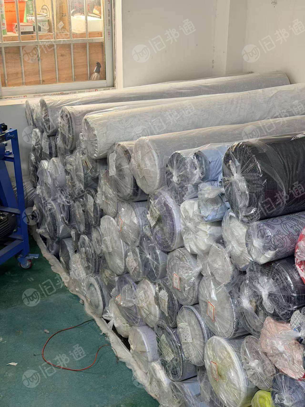 工厂清仓处理库存布，有服装面料，家纺面料，羽绒服面料，春亚纺等统货出，现在15吨