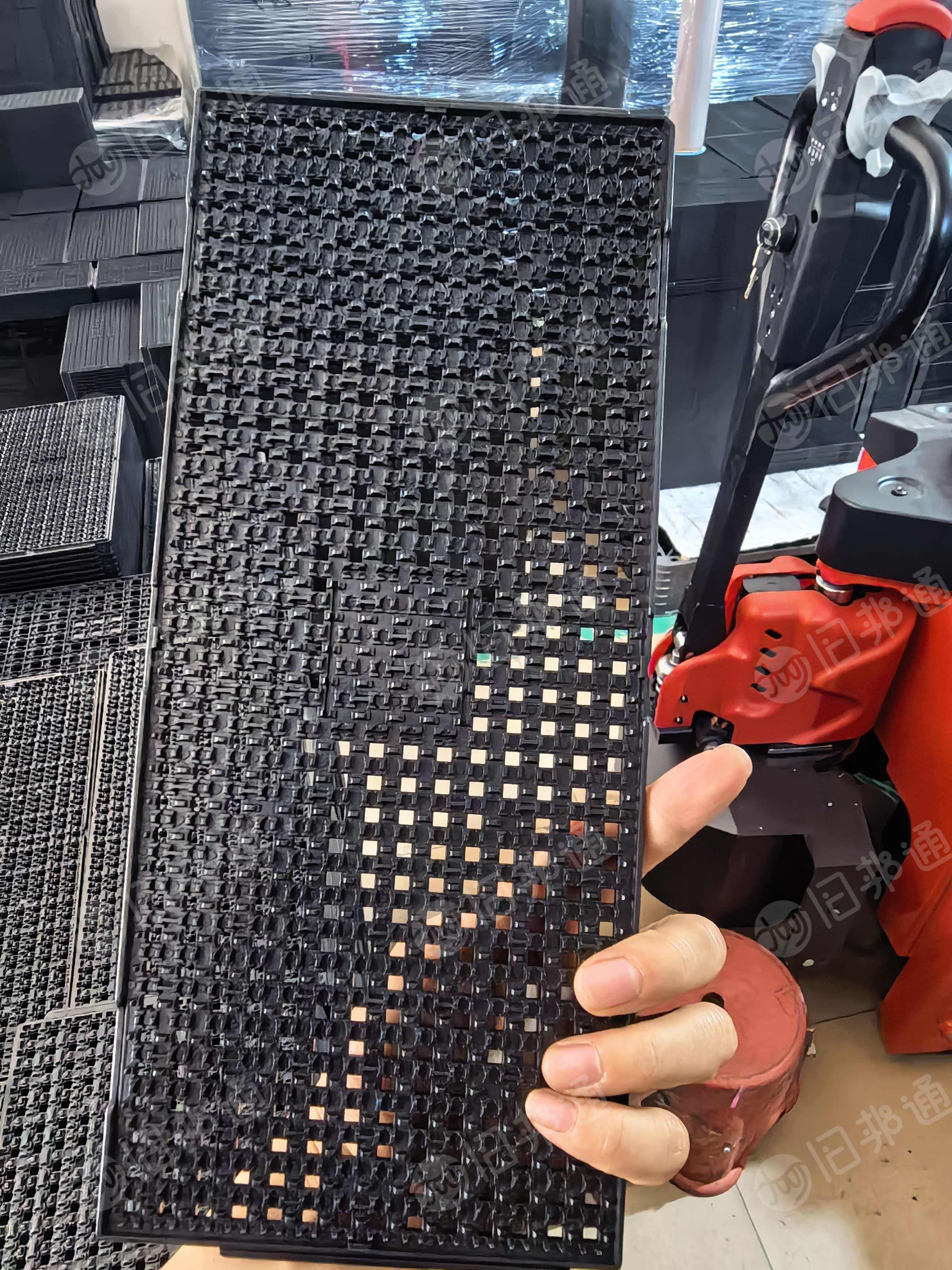 求购IC高温板废料，砸颗粒，长期在收