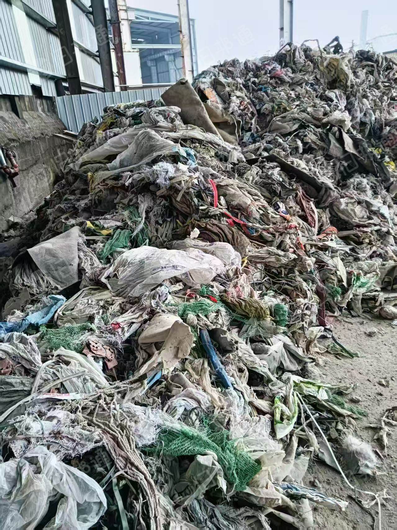 出售建筑垃圾膜风选毛料，一天两车