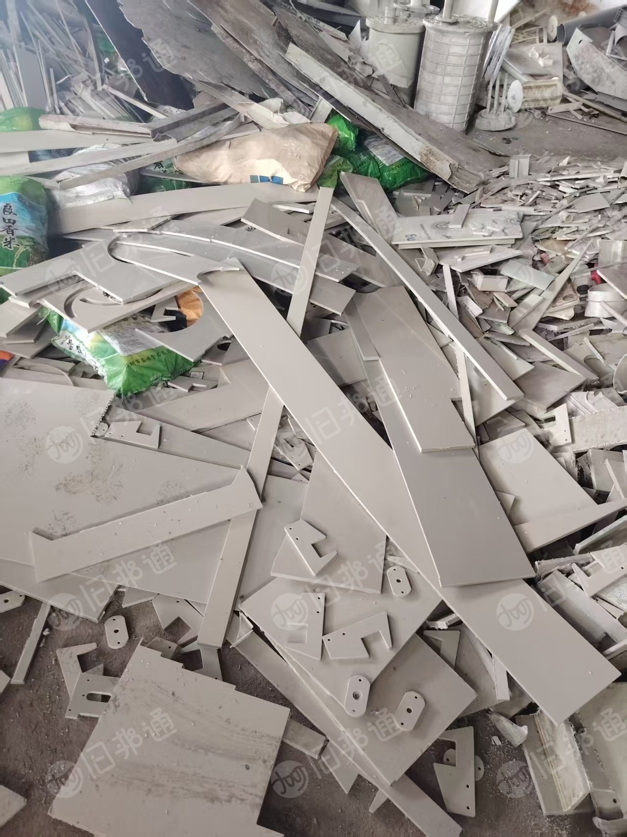 出售ppr板材破碎料，一级料，月供20吨