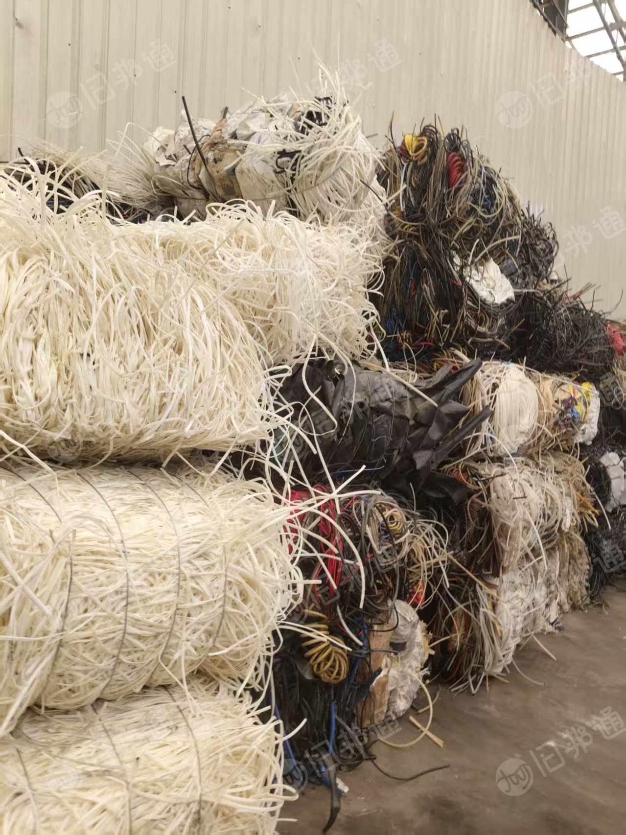 出售尼龙管毛料,PA66,PA6都有,现货10吨