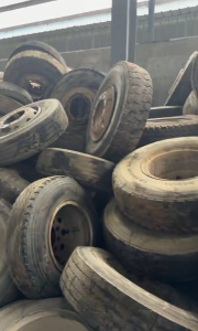 长期出售大钢丝轮胎废料