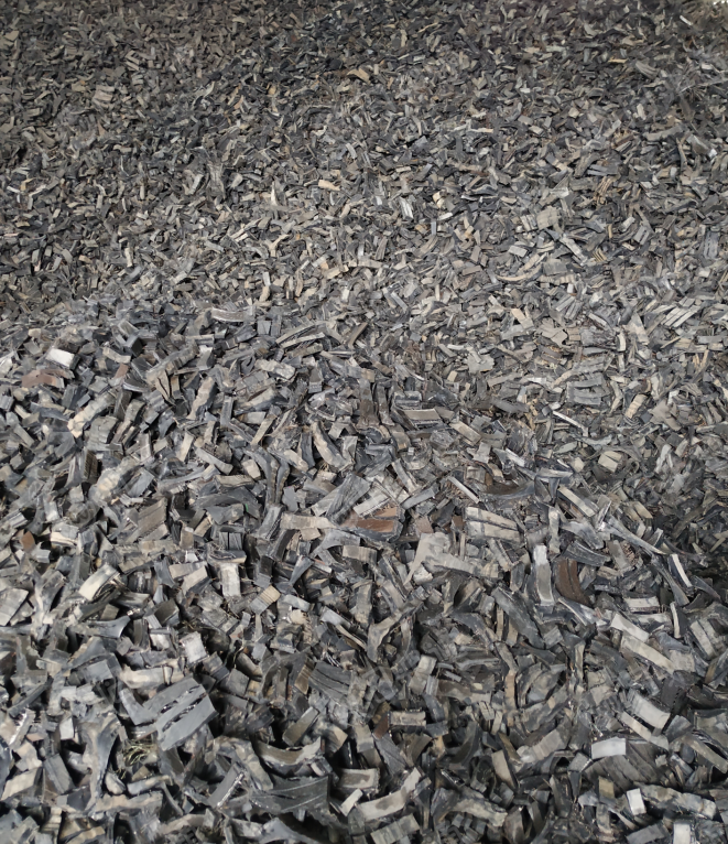 长期出售大钢丝胎胶块