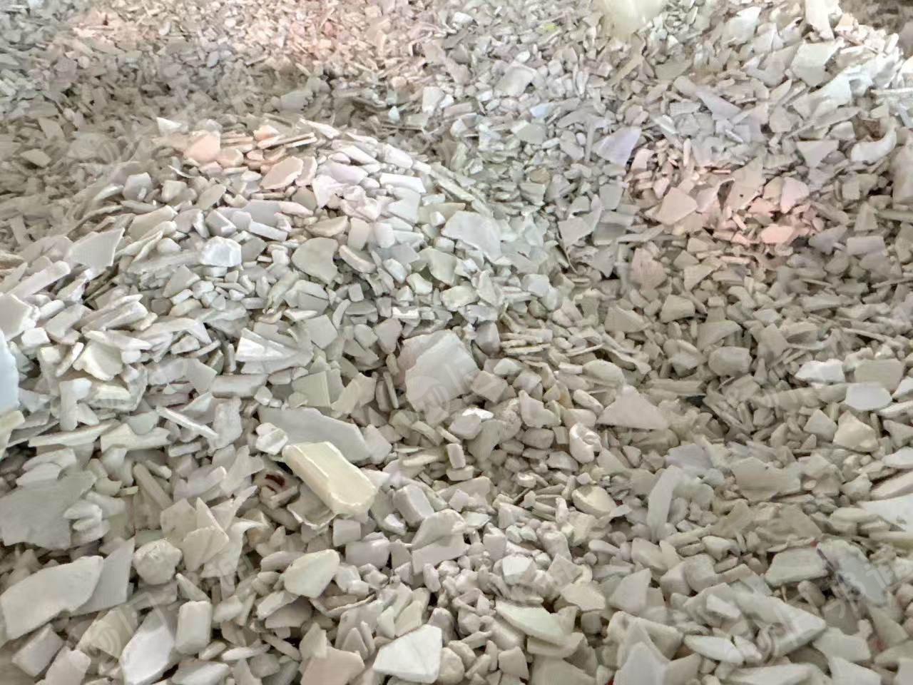 出售全漂红丙破碎料,白丙破碎料,花丙破碎料