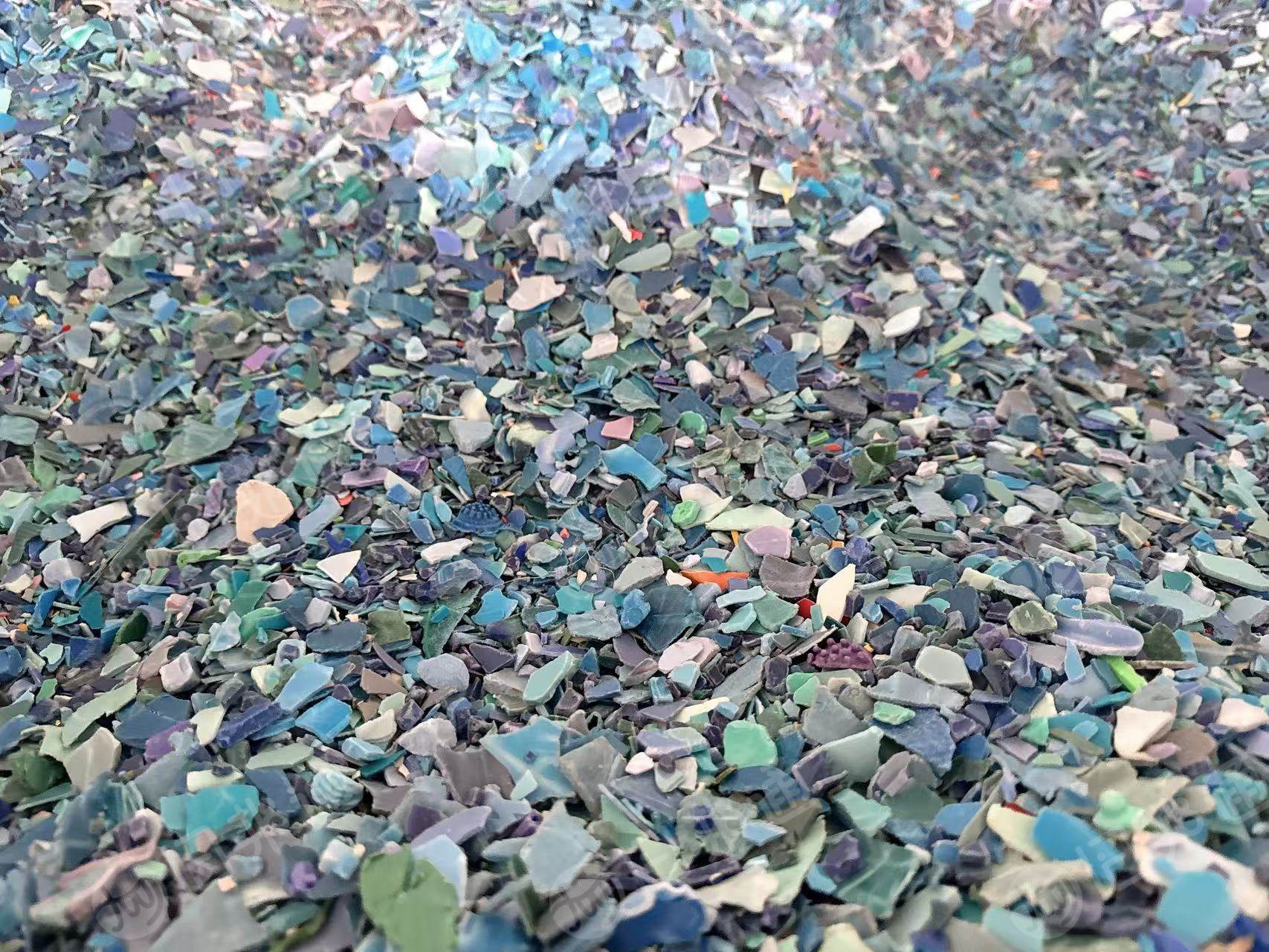 出售全漂红丙破碎料，白丙破碎料，花丙破碎料