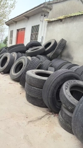 长期出售大钢丝轮胎废料