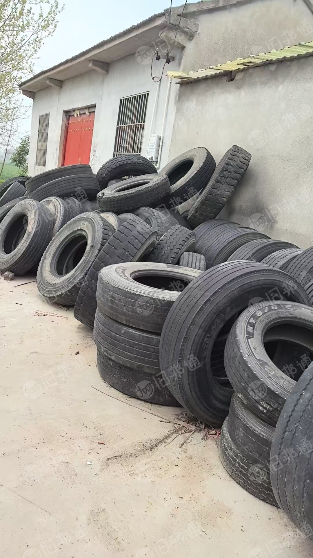 长期出售大钢丝轮胎废料
