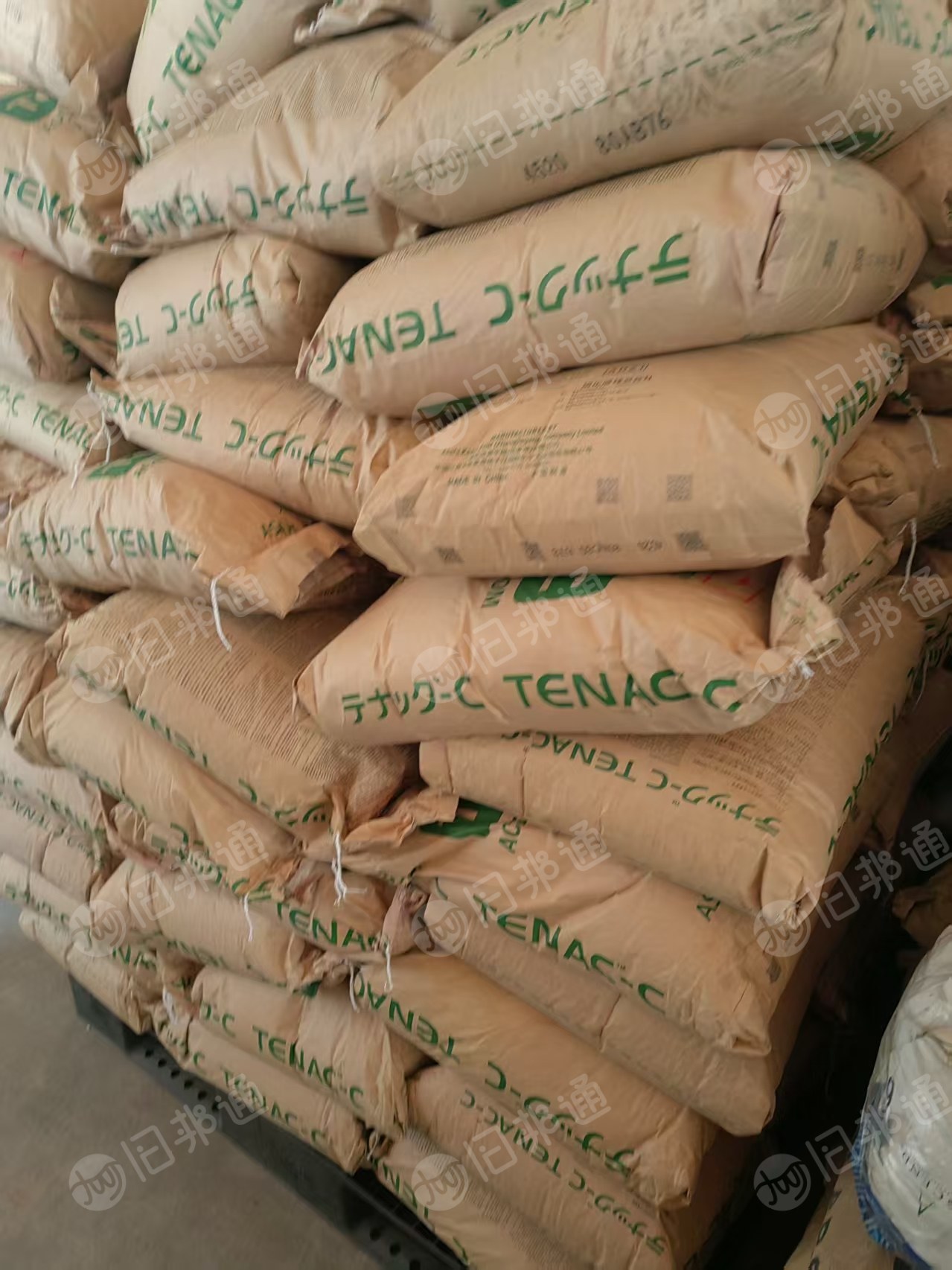 出售白色一次水口POM粉碎料，型号4520，现货几十吨