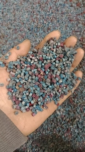 长期出售各种颜色的覆膜珍珠棉颗粒，过120目