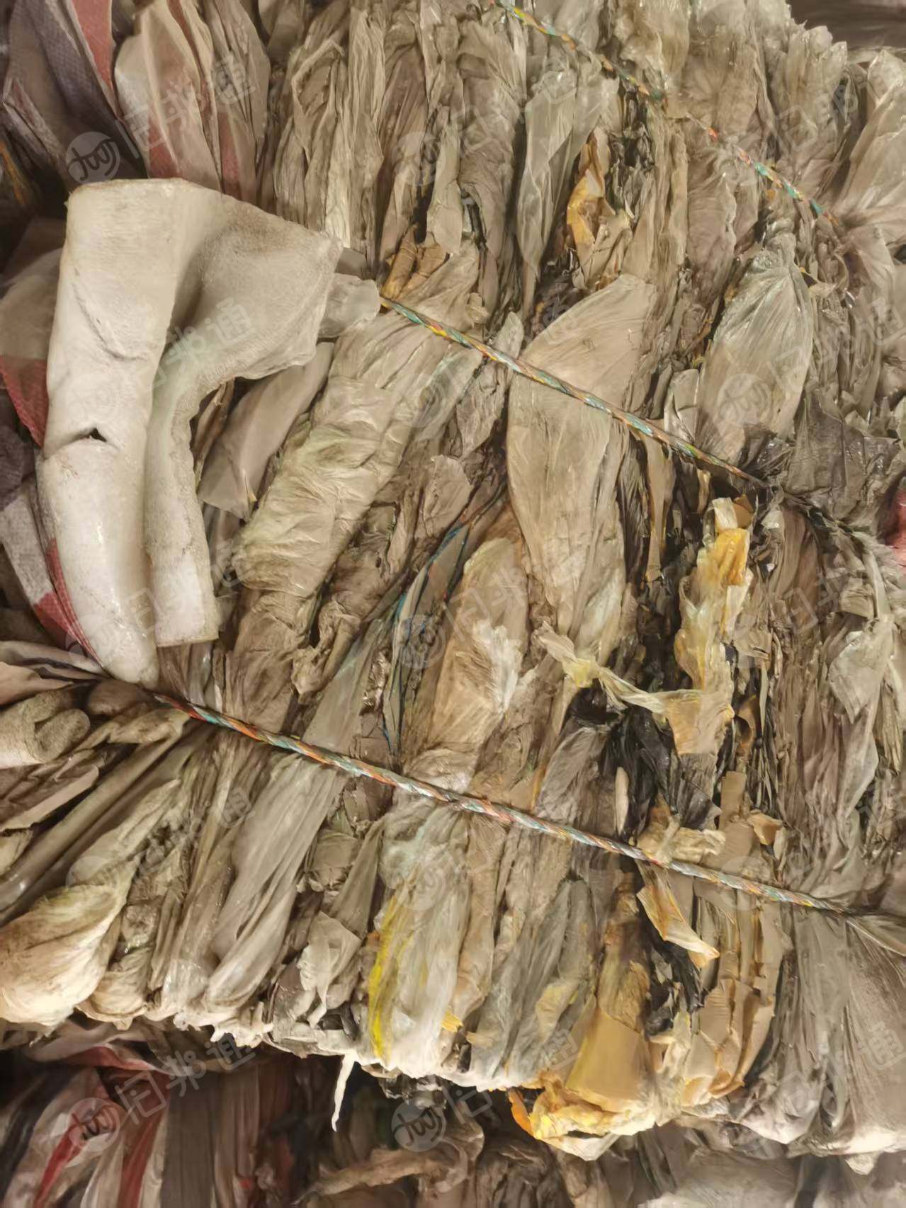 长期出售船厂下来的水洗塑料杂膜炼油料，月供大几百吨