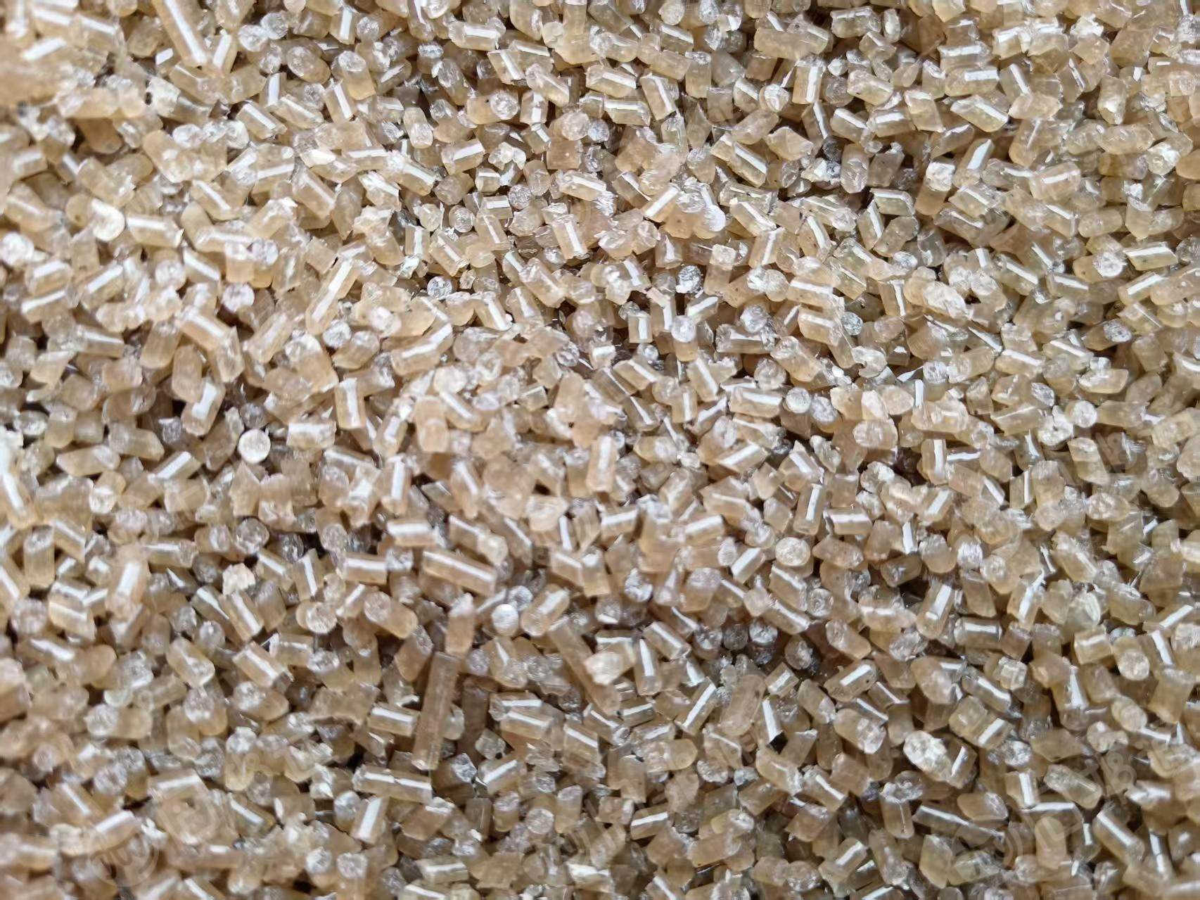 出售EPS颗粒,茶色颗粒,自动排渣的,价格4000+