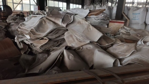 出售丙纶过滤布，丙纶滤布，未清洗，现货有四五吨，货在福建福州