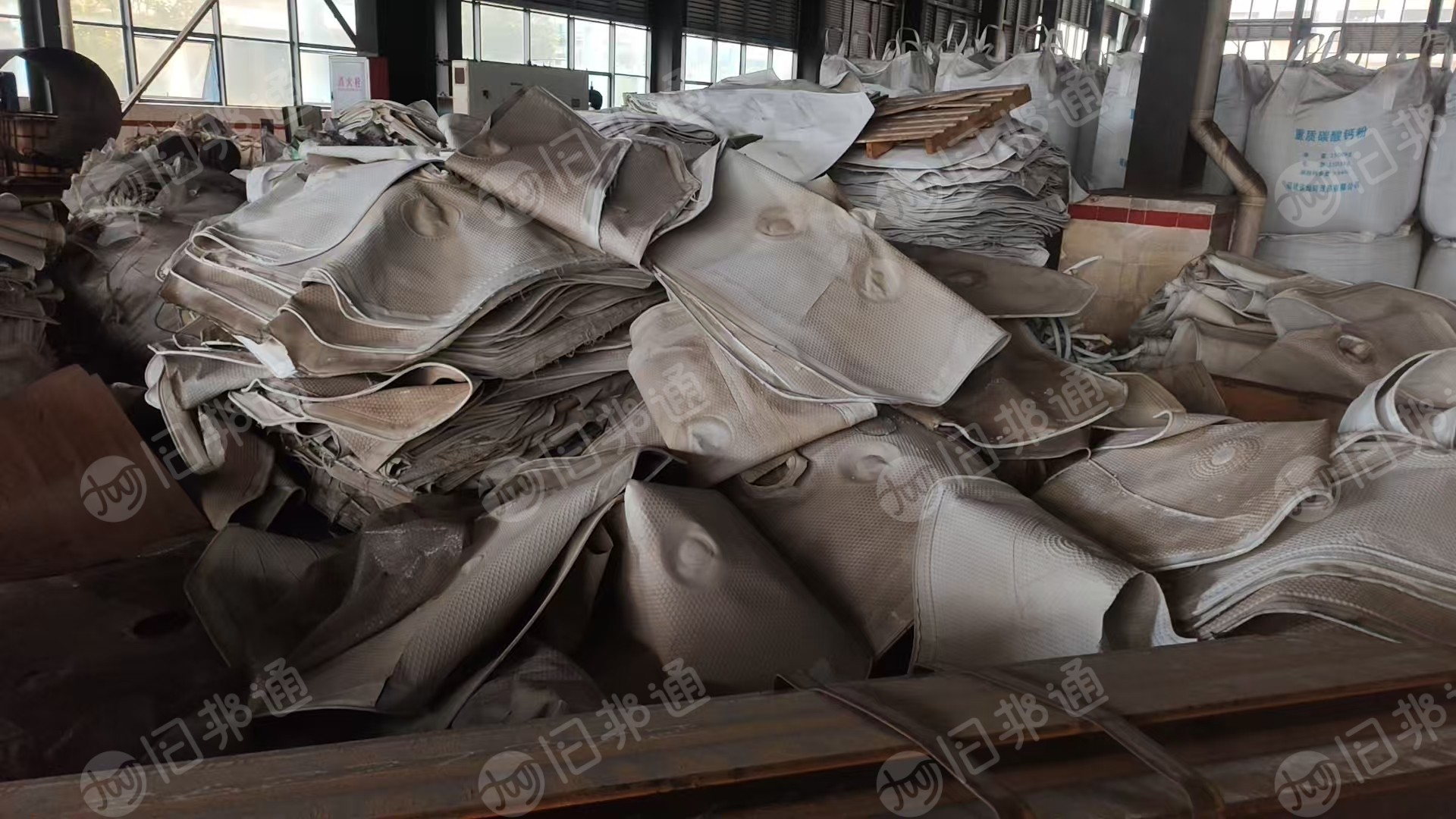 出售丙纶过滤布，丙纶滤布，未清洗，现货有四五吨，货在福建福州