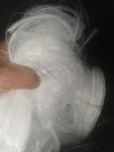 长期出售白色涤纶废丝，锦纶废丝，尼龙废丝，货在江苏无锡