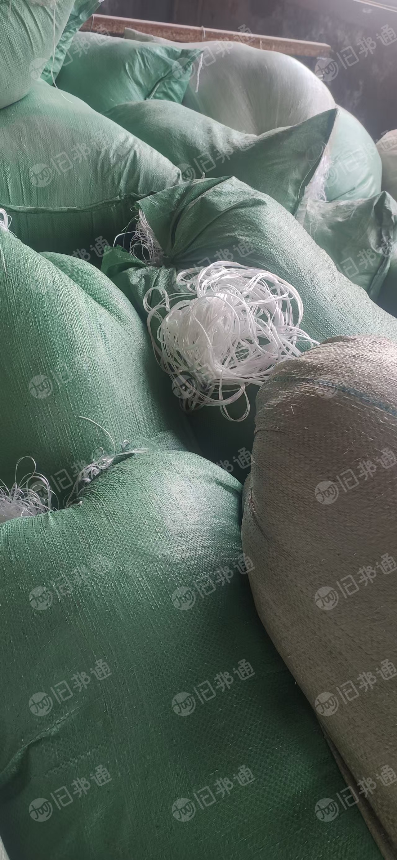 长期出售涤纶废丝，涤纶干丝，月供十几吨