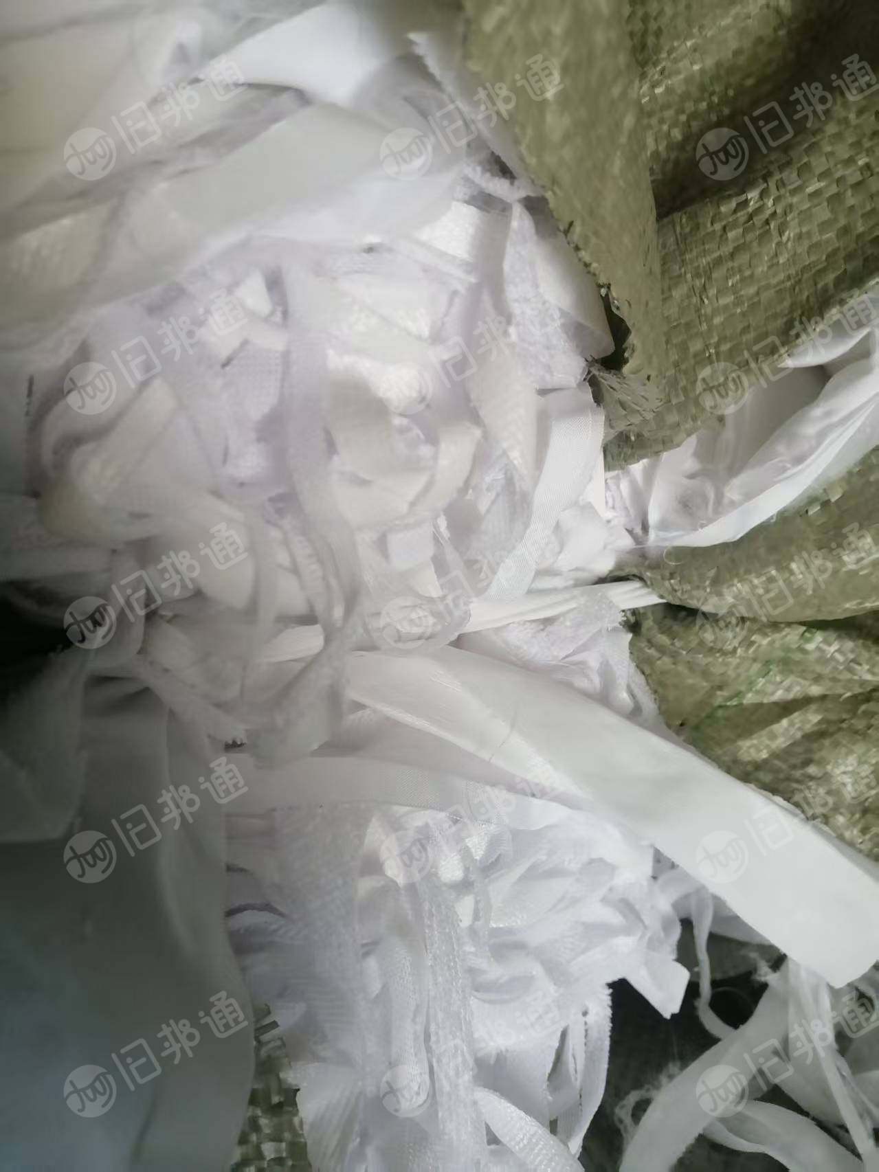 长期出售做被子下来的白色废布，夹丝绵开花料，月供20吨