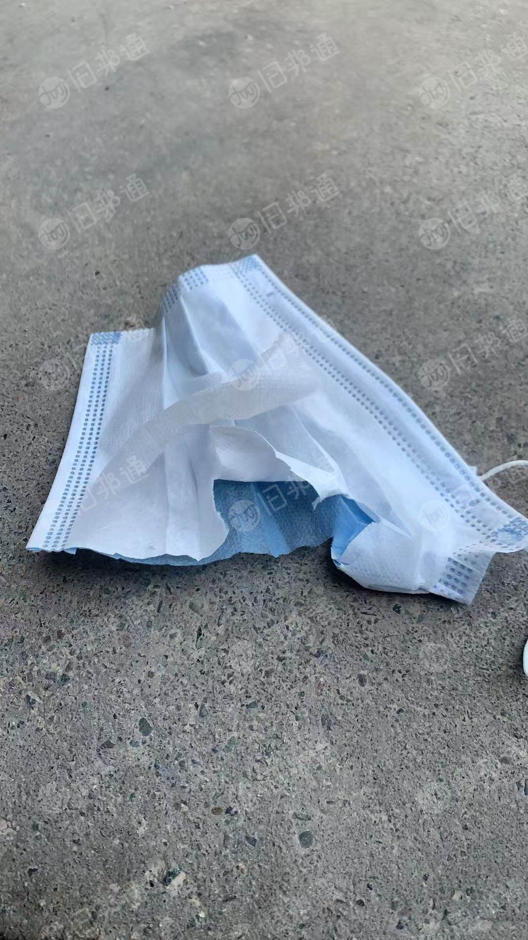 长期出售废旧口罩,口罩边角料。现货七吨多