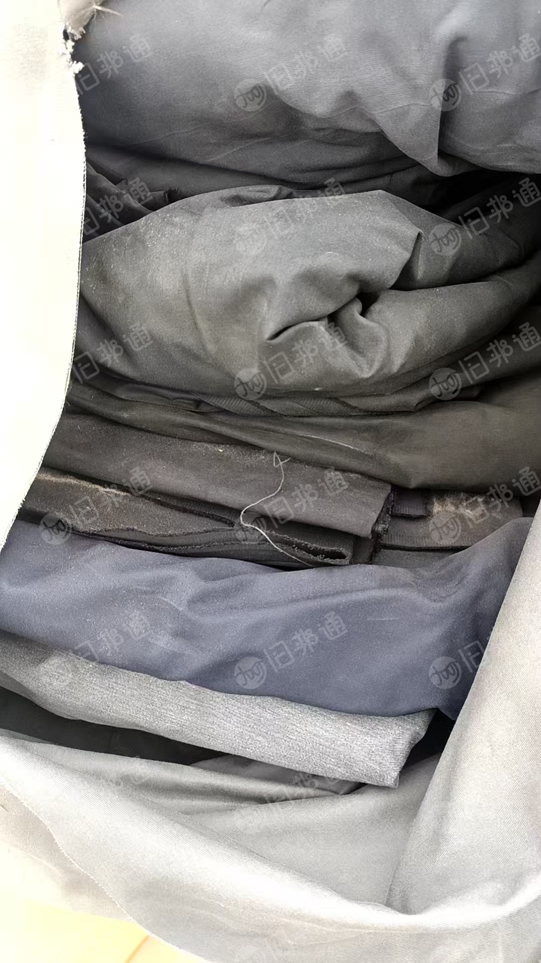 长期出售纯棉废布，纯棉梭织布，有大块的也有小块的，现货五六十吨