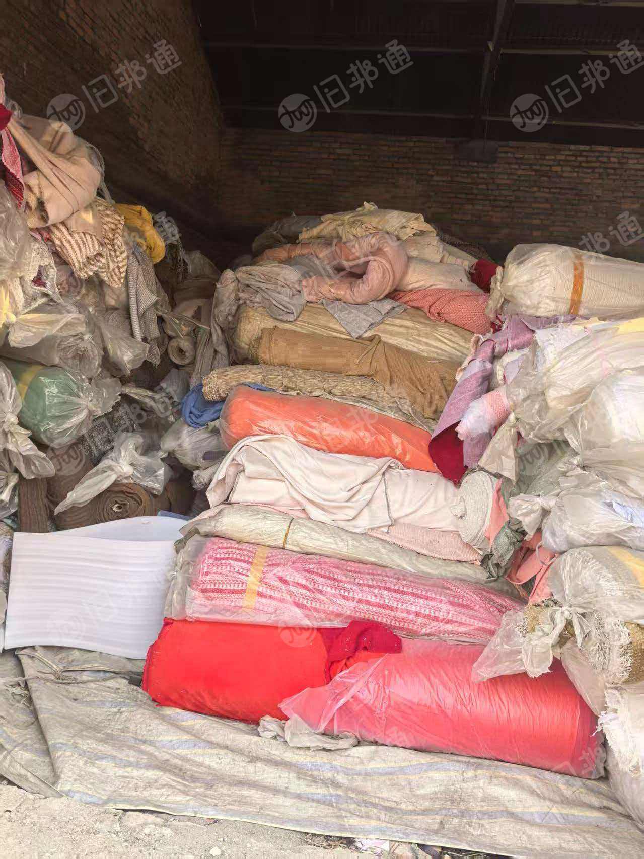 出售做工艺品剩下来的库存尾布，杂布，大卷布，现货十多吨