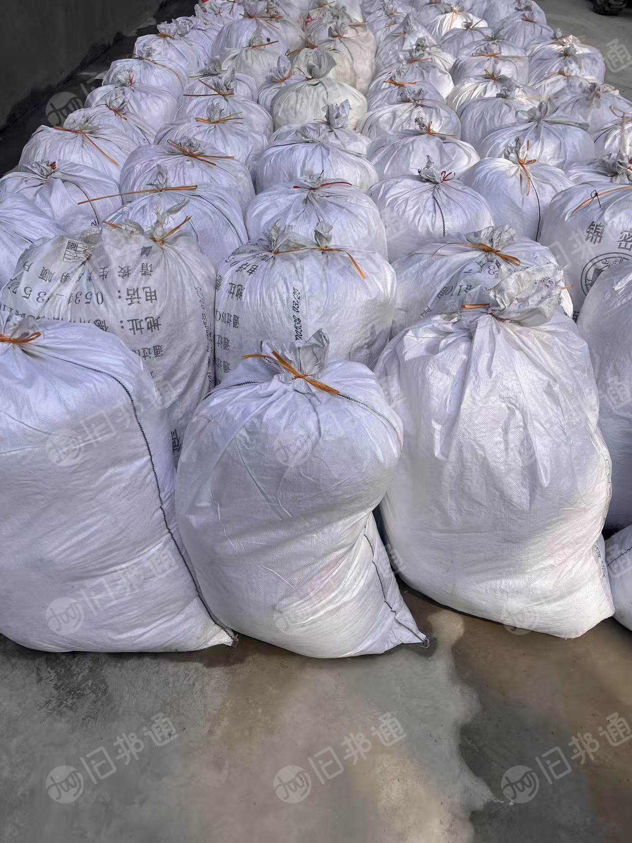 长期出售涤纶水丝，涤纶废丝，含水30左右，现货七八吨