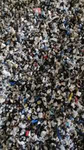 长期出售PVC盐底料，PVC占8成左右，现货一挂车