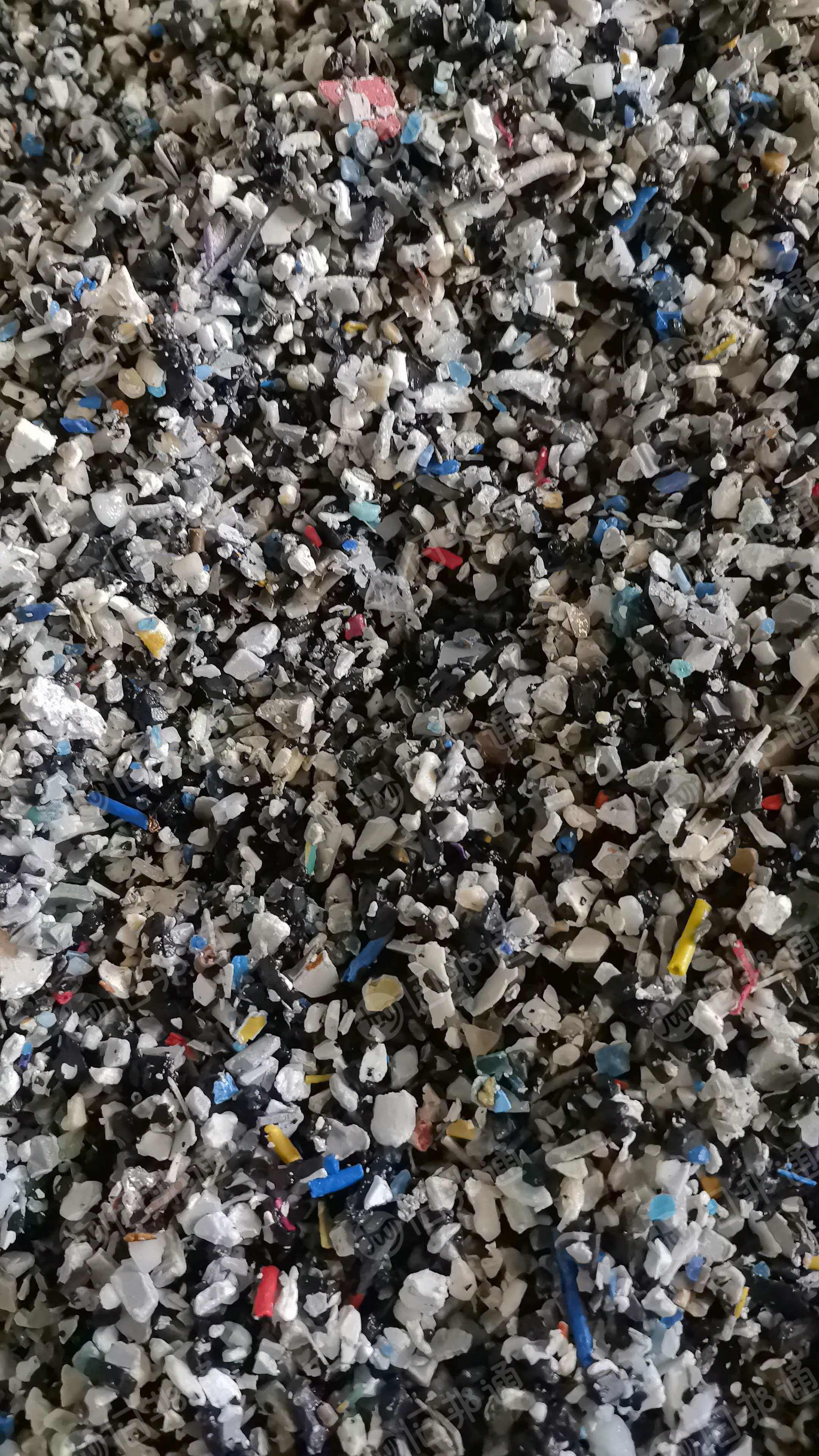 长期出售PVC盐底料，PVC占8成左右，现货一挂车