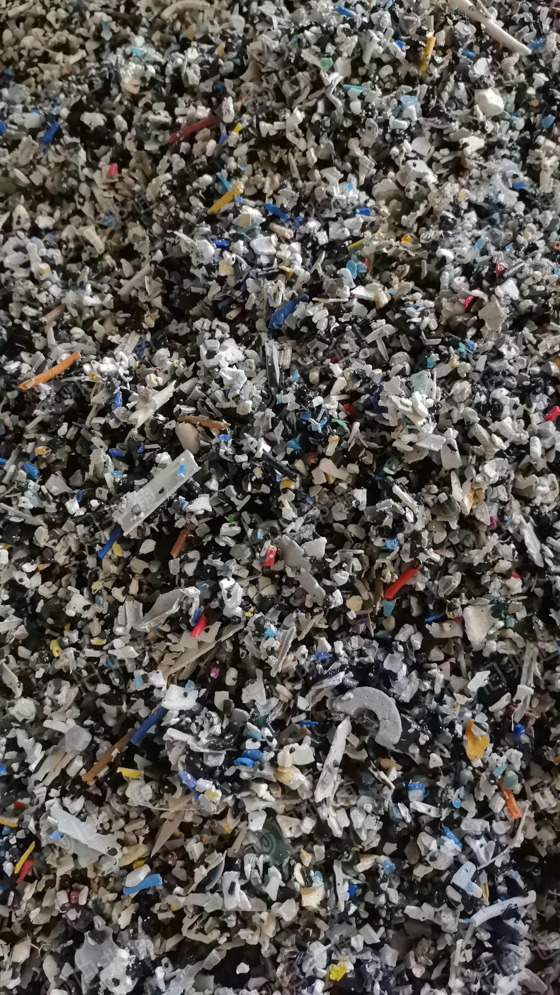 长期出售PVC盐底料，PVC占8成左右，现货一挂车