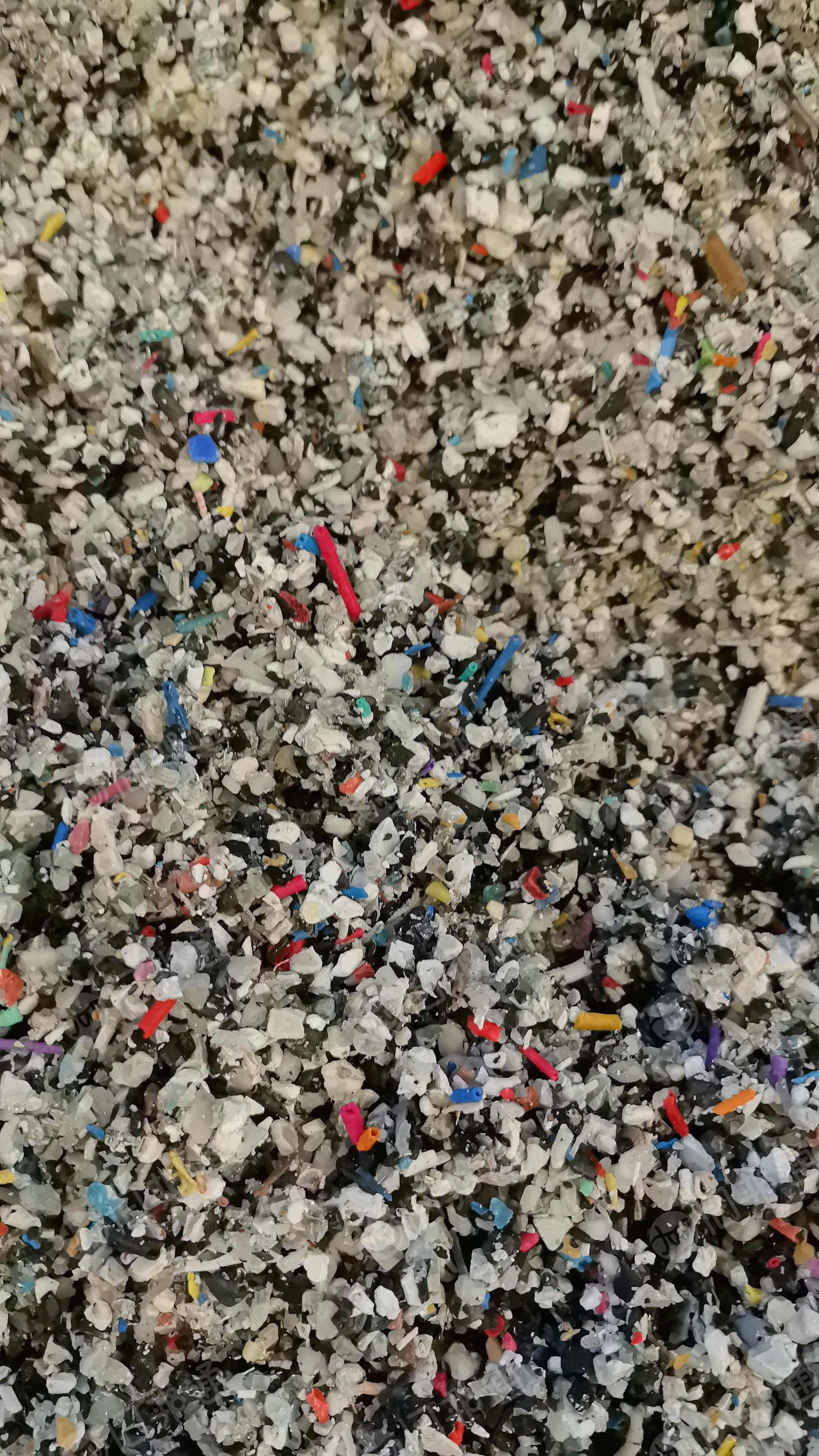 长期出售PVC盐底料，PVC占8成左右，现货一挂车