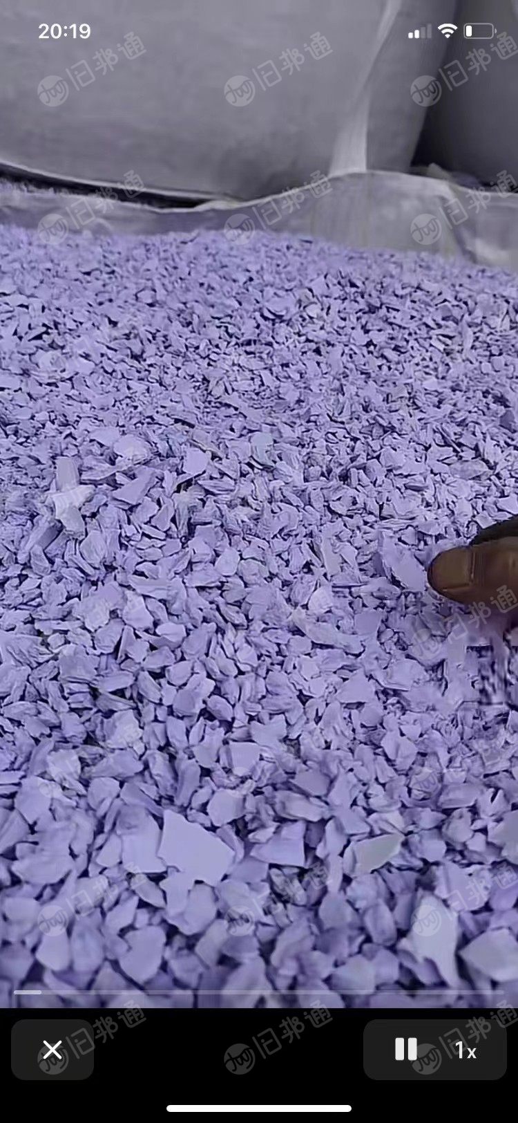 常年收购发泡板破碎料,大白、二白,墙板破碎料