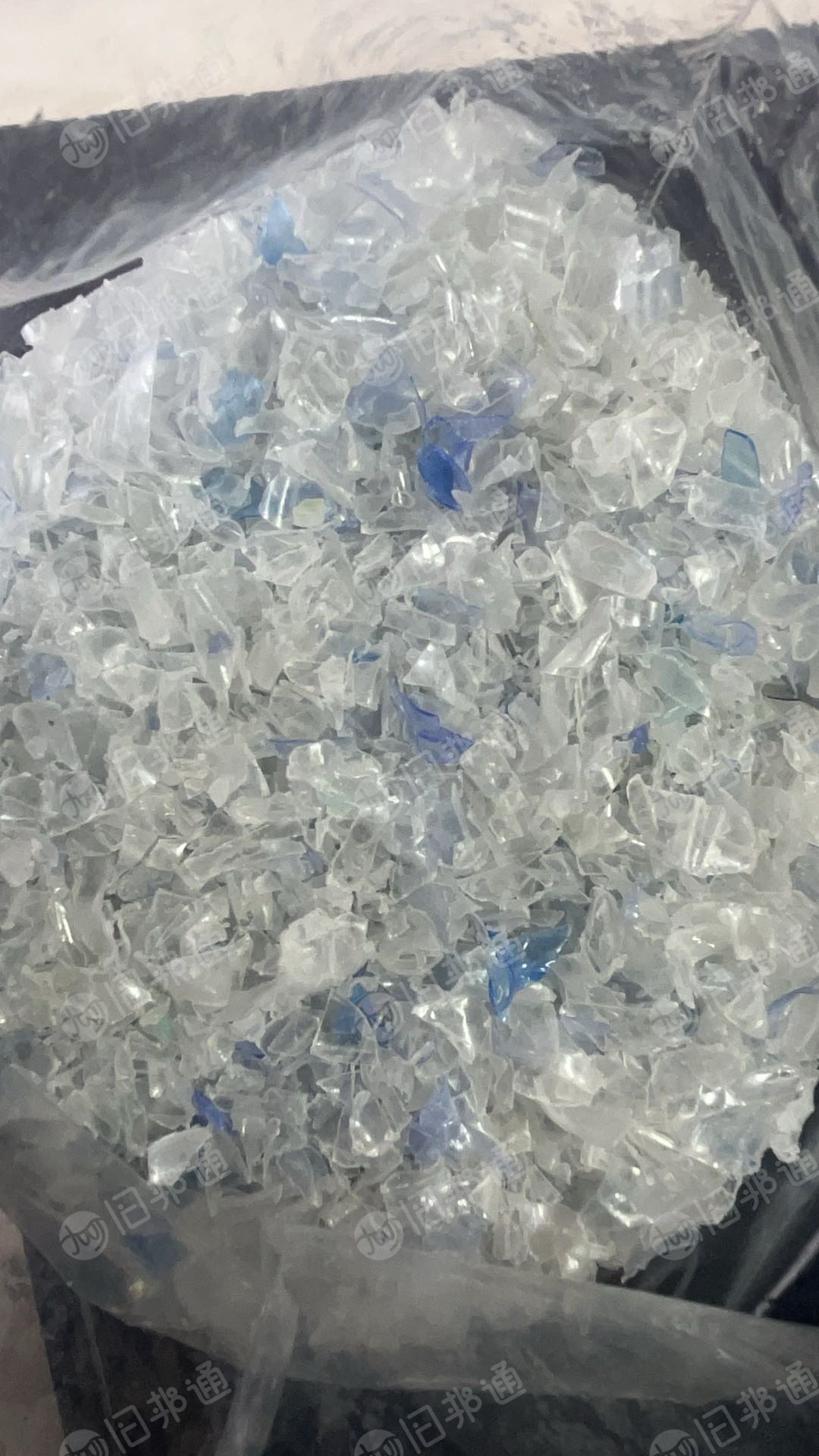 PET瓶片冷热洗蓝白片、各种品质的都有长期大量出货