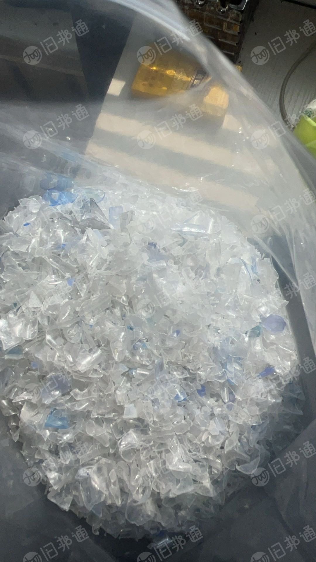 PET瓶片冷热洗蓝白片、各种品质的都有长期大量出货