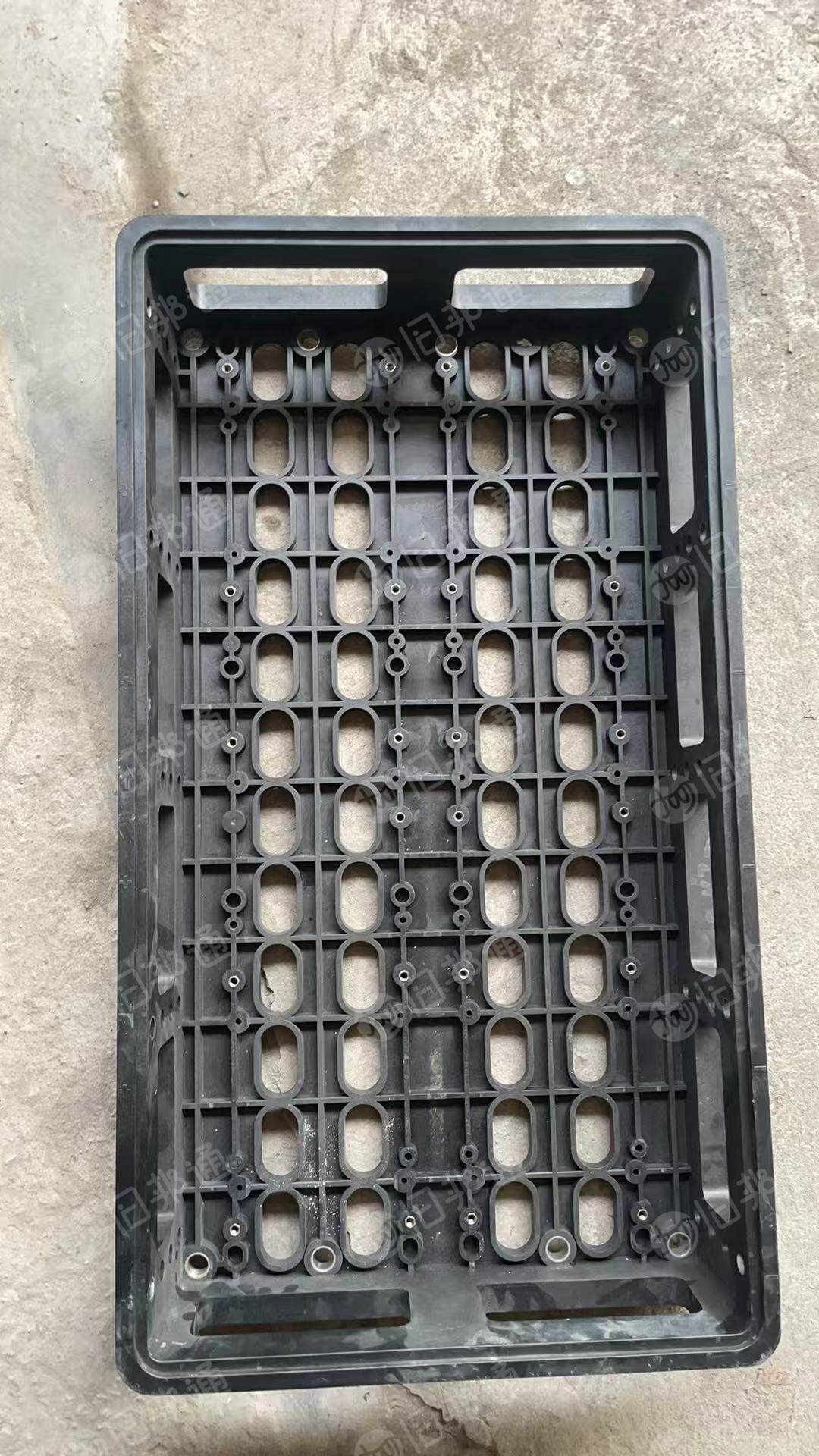 求购汽车电池周转筐毛料，加纤合金和PPO都可以，月需500-1000吨