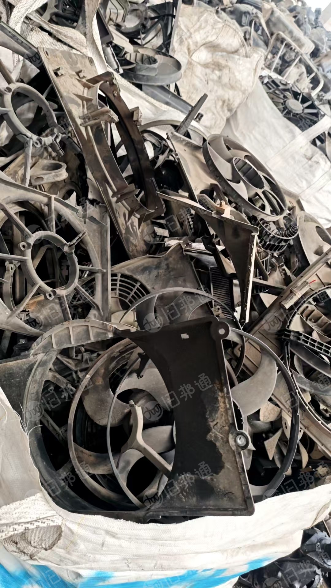 出售PE油箱毛料，长期有货，现货3吨