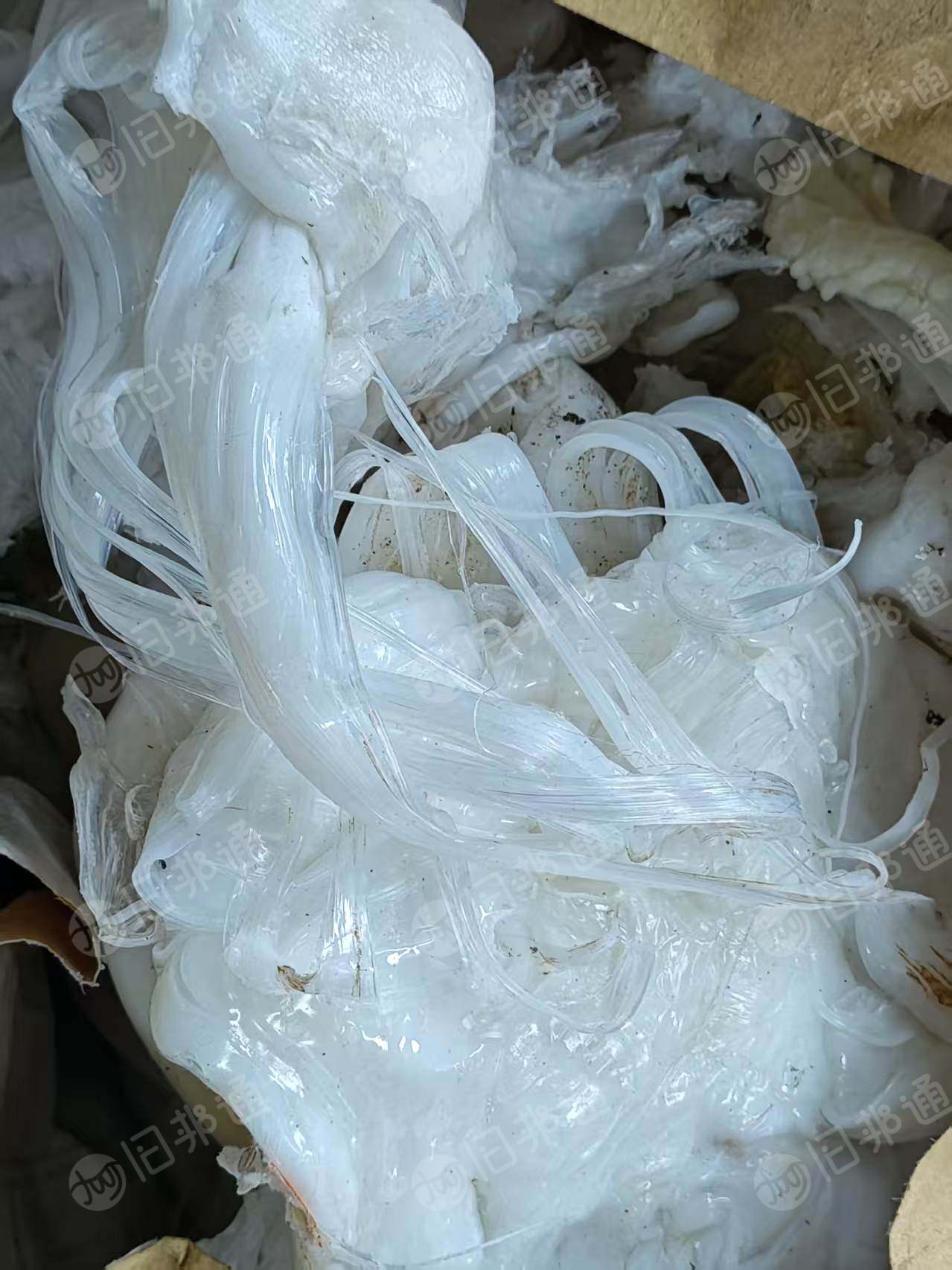 出售混合塑料、机头料，eva、PVC的多，主要做鞋垫下来的