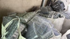 出售PET吸塑盒毛料，月供8吨