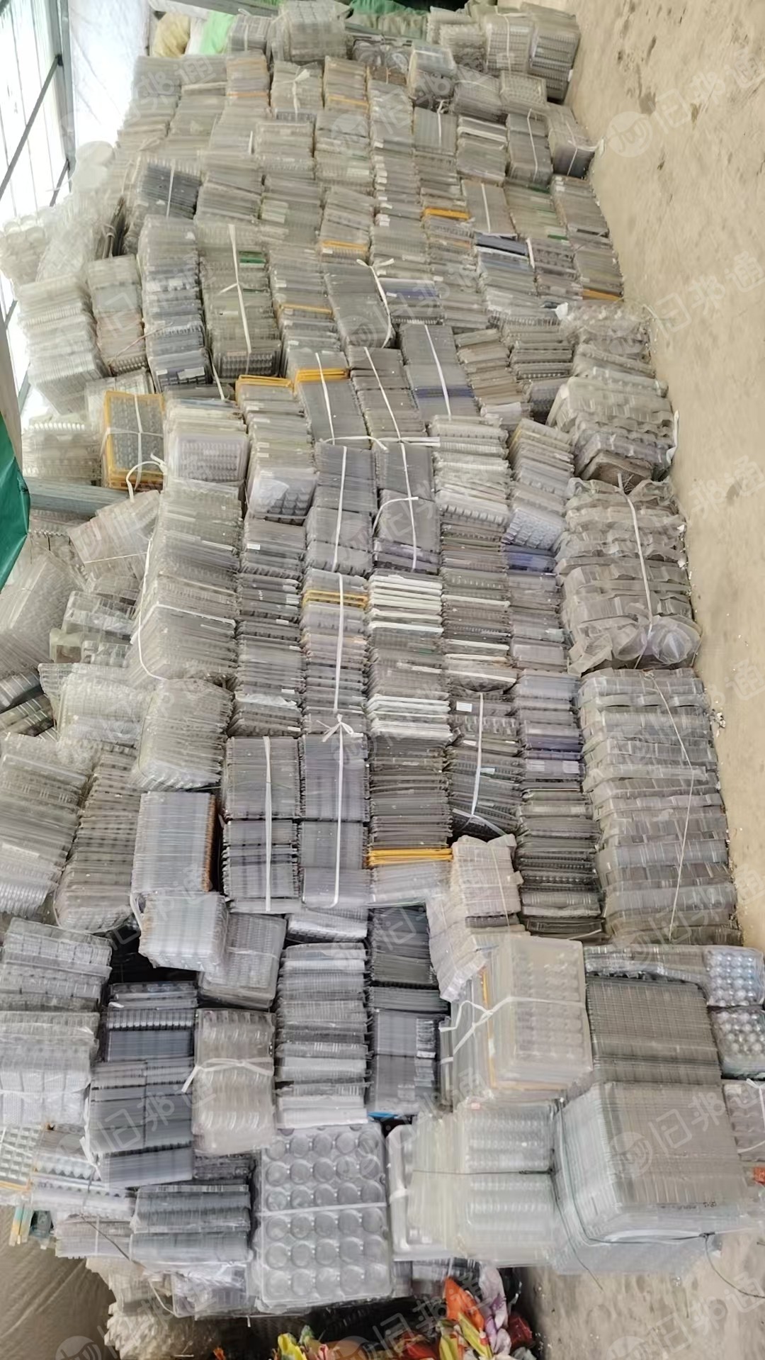 出售PET吸塑盒毛料，现货5吨，