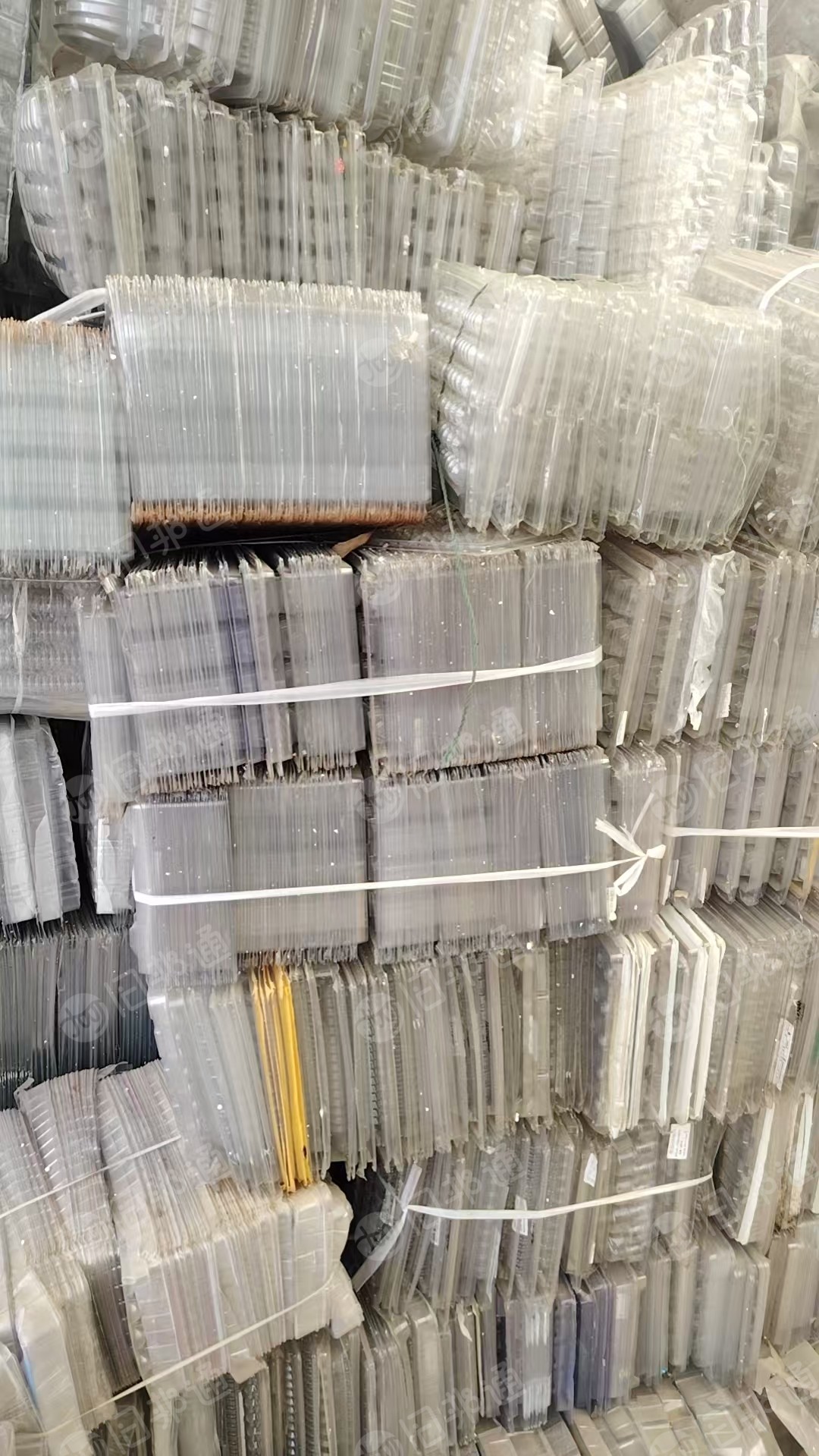 出售PET吸塑盒毛料，现货5吨，