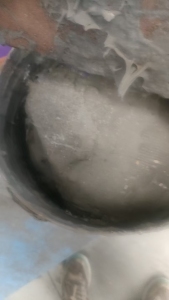 出售过期聚氨酯防水建材，有一挂车