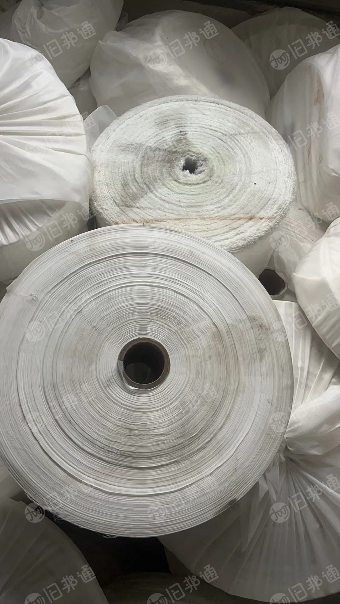 长期出售工厂切边出来的涤纶牛津布，涤纶布条，切边条，210D加密的，7公分至12公分宽，不带涂层