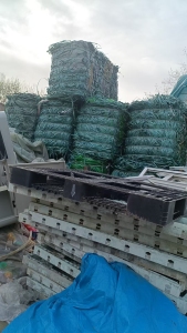 长期出售pet打包带毛料，厂货社会料都有，挑拣过，现货够挂车