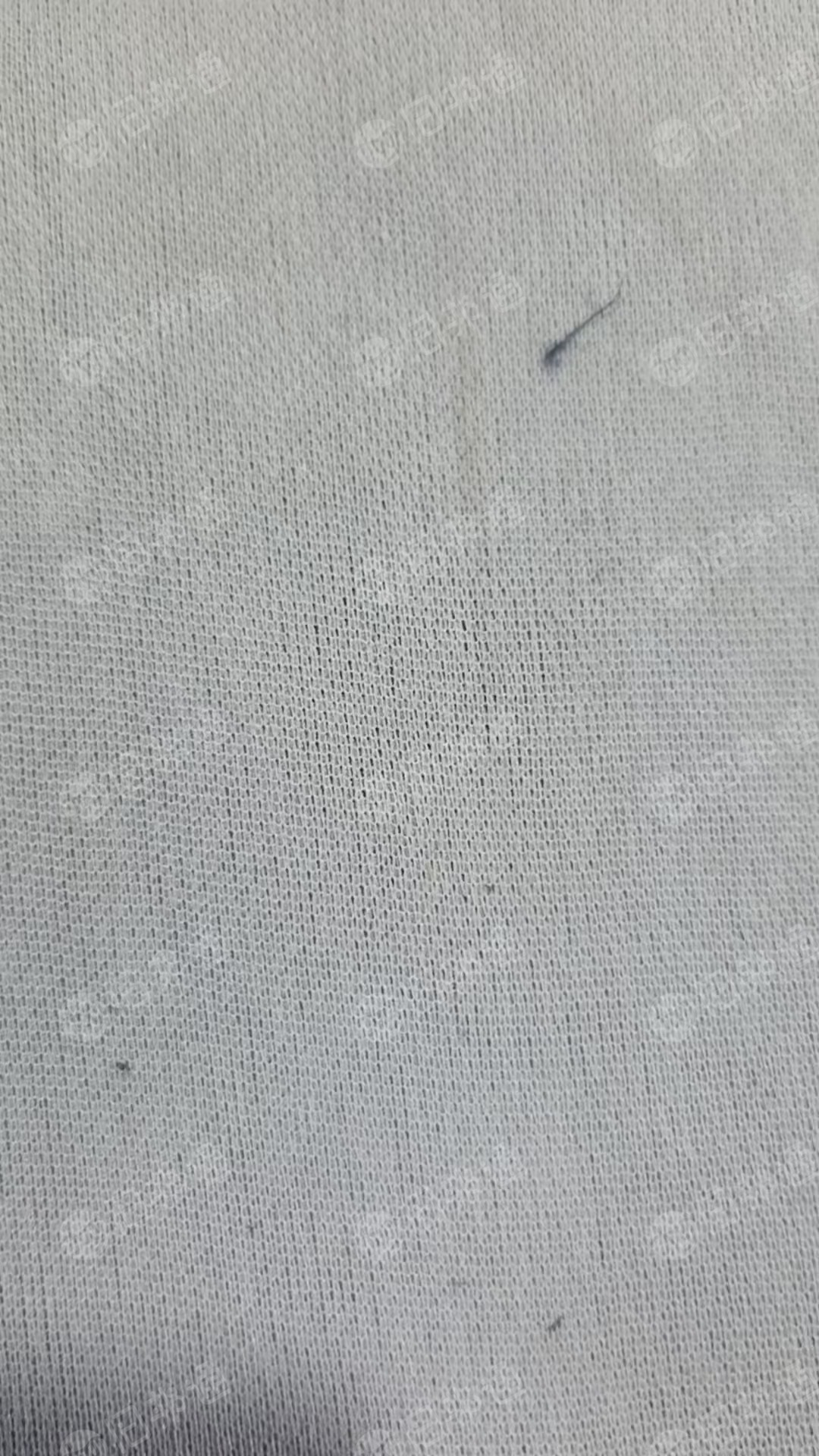 长期出售箱包厂下来的涤纶废布，涤纶边角料，涤纶复合箱包布，箱包布，不带桨，月供10吨