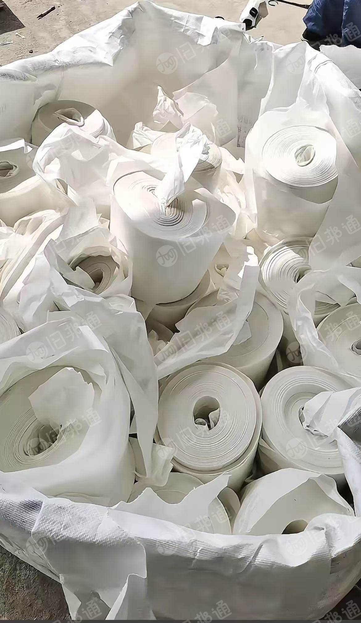 长期出售白色硅油纸，小卷和散货压包都有