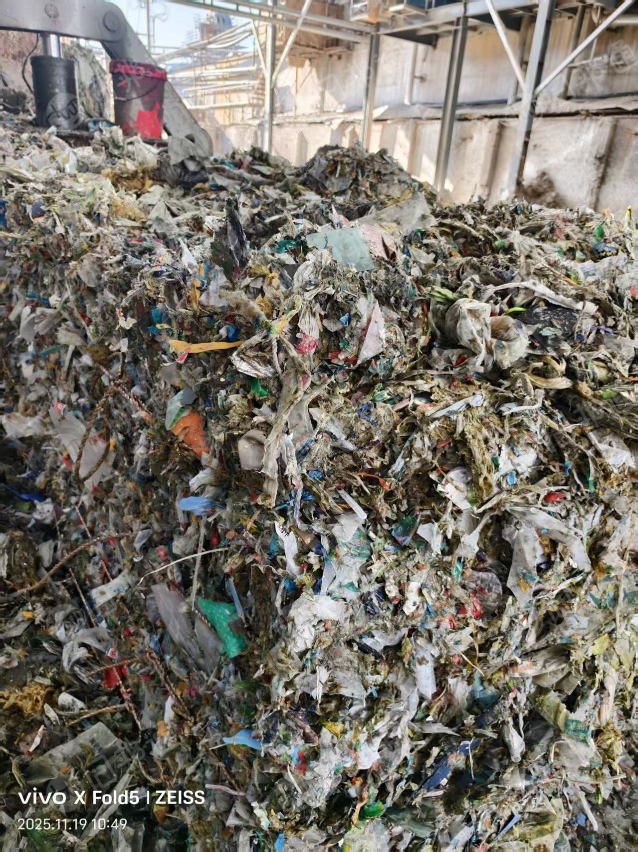 长期出售纸厂废料没有清洗含水30，每个月350吨，不含运费50左右