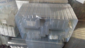 出售PET吸塑盒毛料，带标签，比亚迪厂下来中的标，现货十几吨