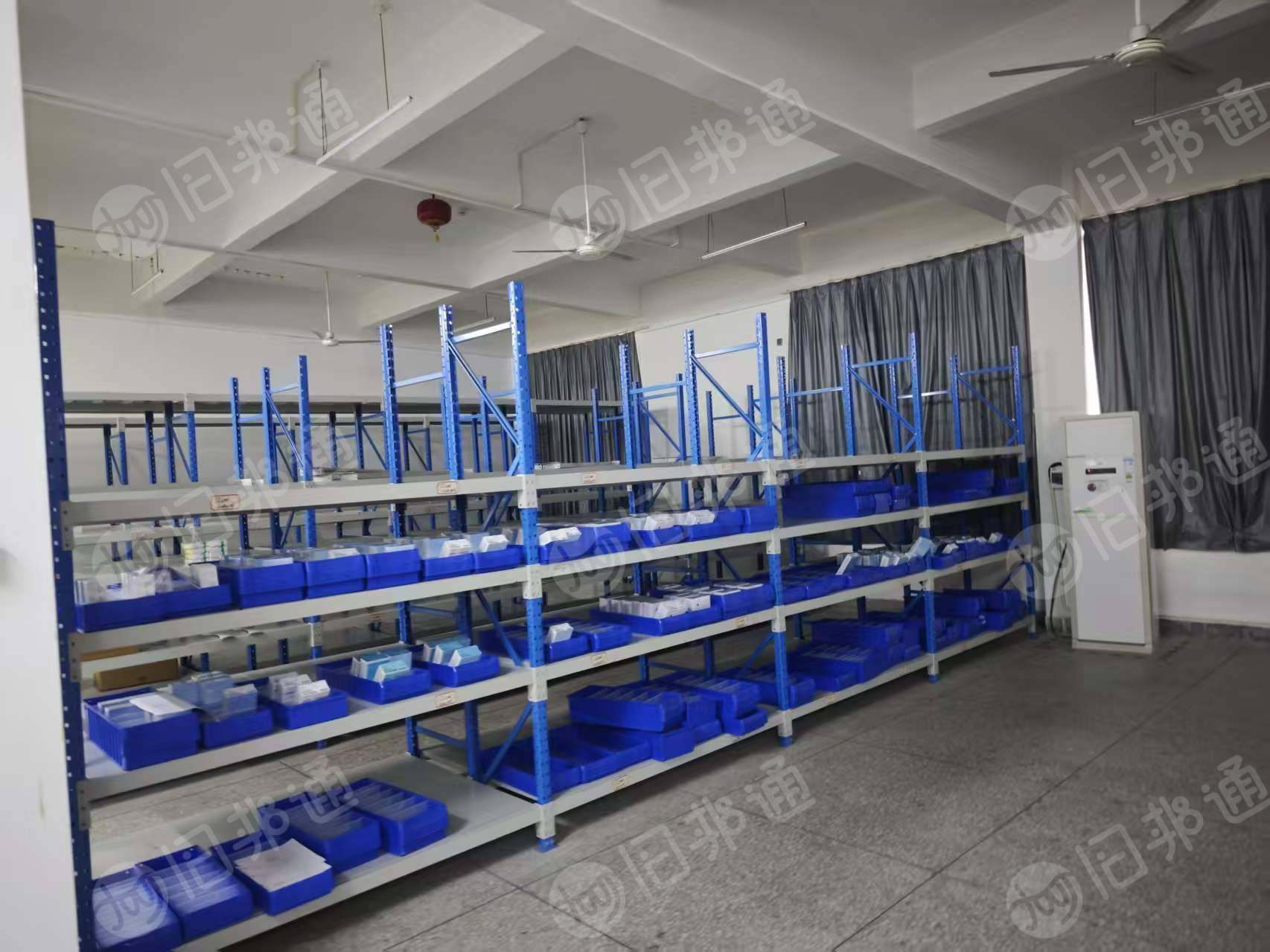 出售准新货架处理，现货十吨左右