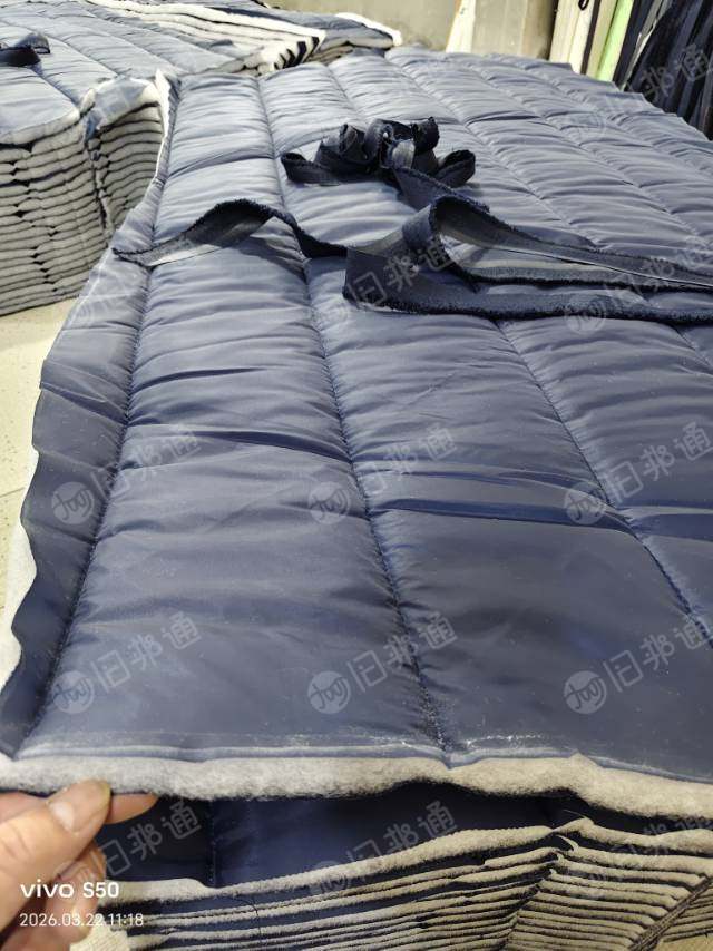 长期出售蓬布边角料，绗棉边角料，绗棉