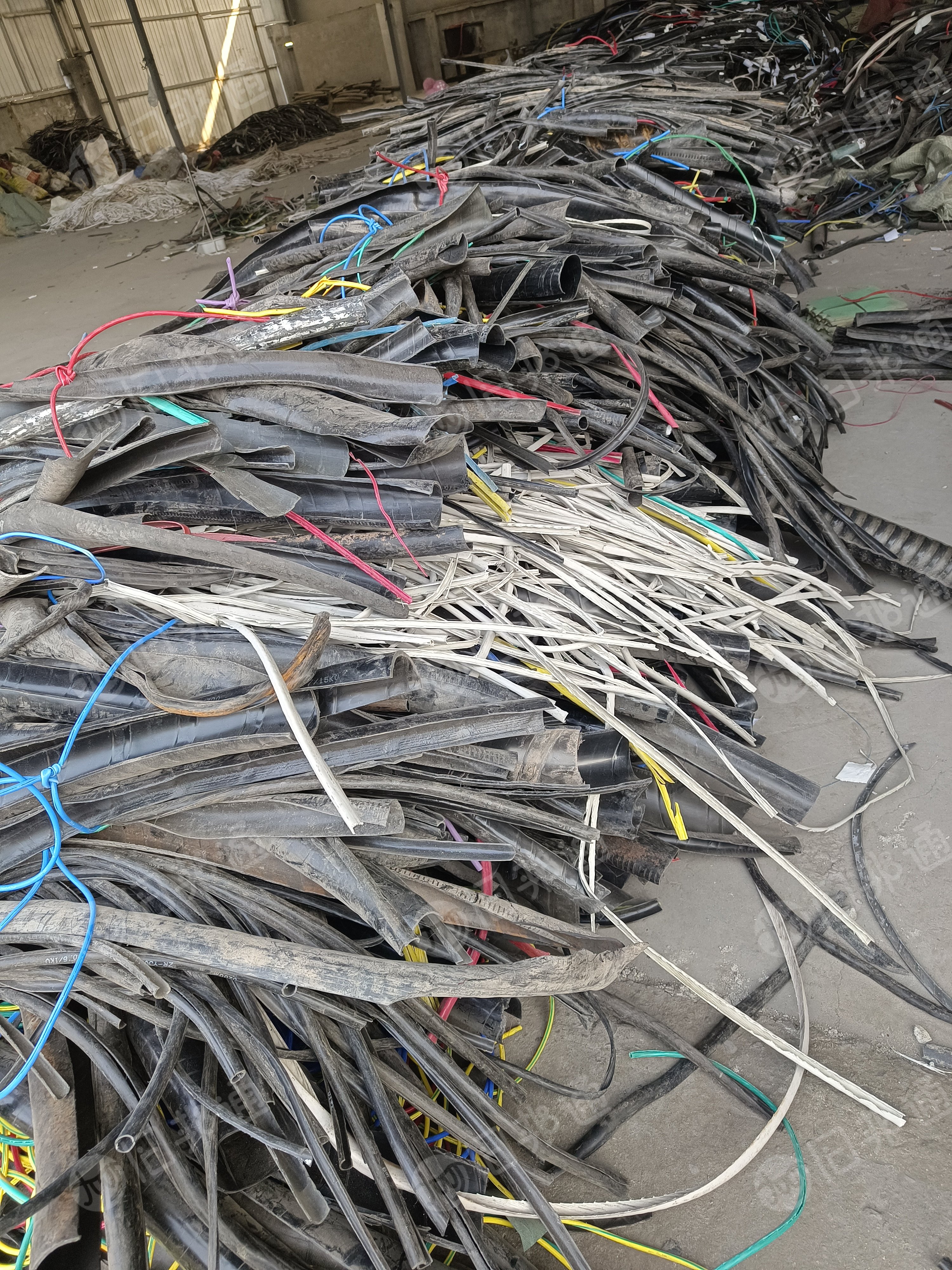 PVC电缆皮破碎料